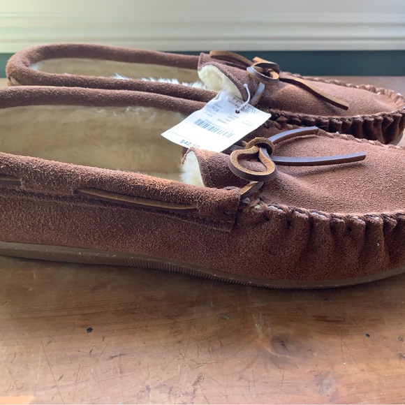 Never worn jcrew factory slippers men’s size 13. Color Caramel - Picture 3 of 5